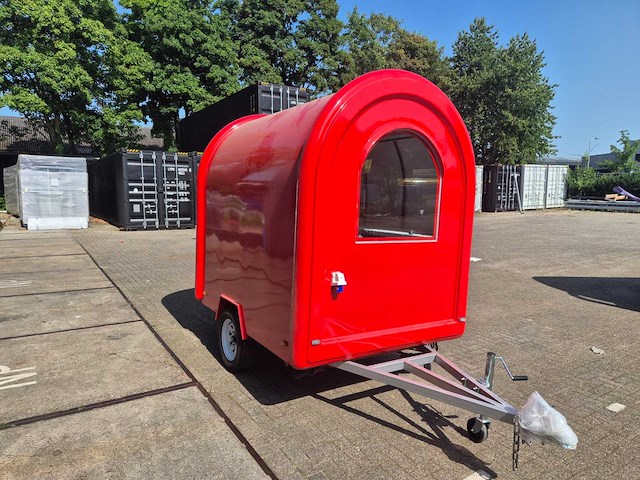 Foodtruck rood - 2026 - afbeelding 5 van  11
