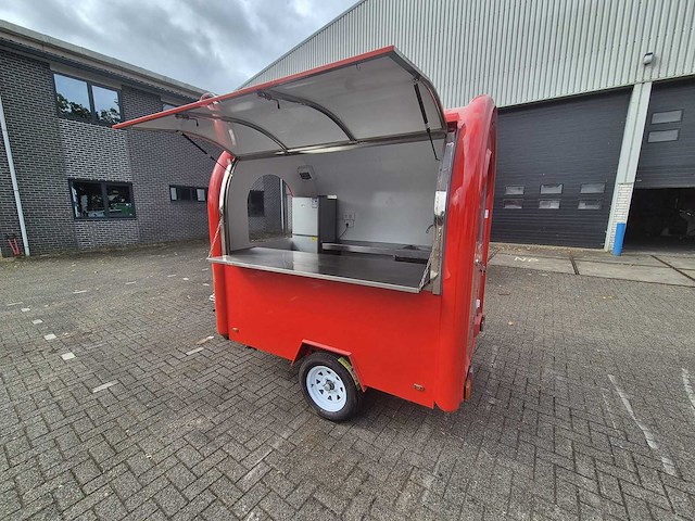 Foodtruck rood - 2026 - afbeelding 5 van  7