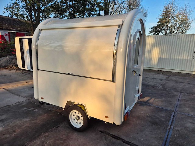 Foodtruck wit - 2025 - afbeelding 8 van  15