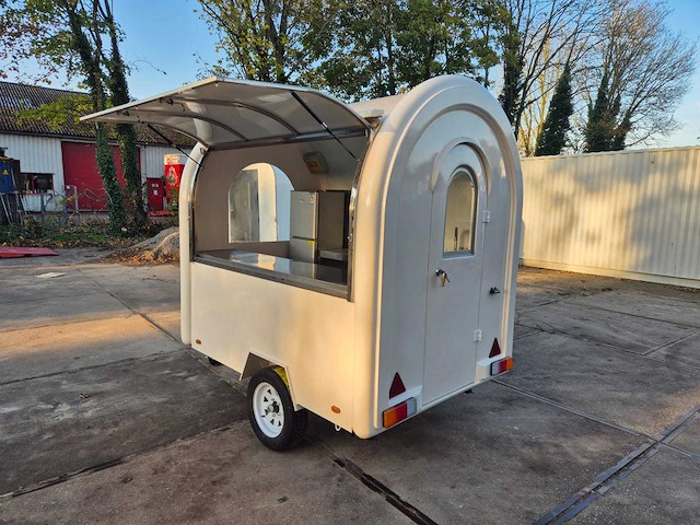 Foodtruck wit - 2025 - afbeelding 14 van  15