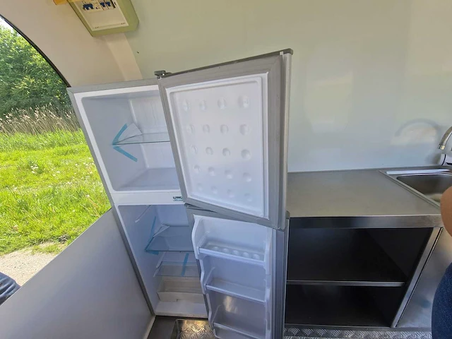 Foodtruck zwart - 2026 - afbeelding 2 van  11