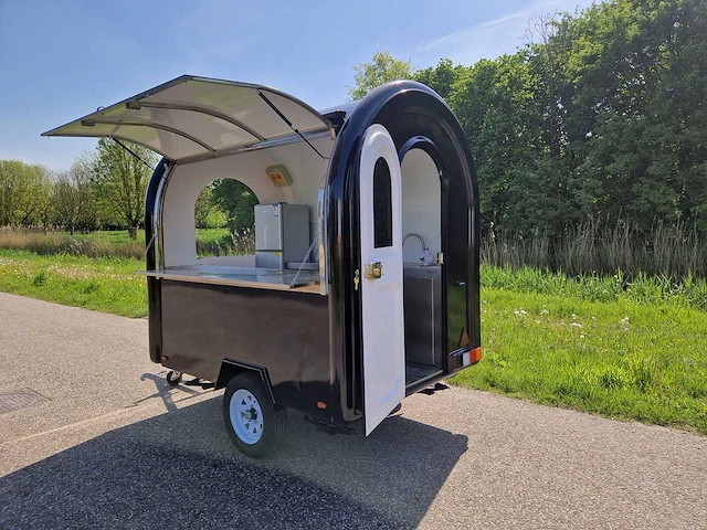 Foodtruck zwart - 2026 - afbeelding 10 van  11
