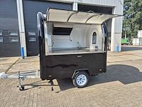 Foodtruck zwart met afzuigkap - 2026 - afbeelding 7 van  10