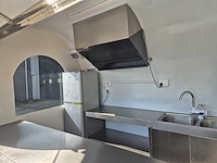 Foodtruck zwart met afzuigkap - 2026 - afbeelding 8 van  10
