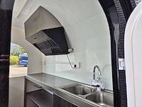 Foodtruck zwart met koelwerkbank en afzuigkap - 2025 - afbeelding 15 van  15