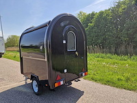 Foodtruck zwart met koelwerkbank en afzuigkap - 2025 - afbeelding 9 van  15