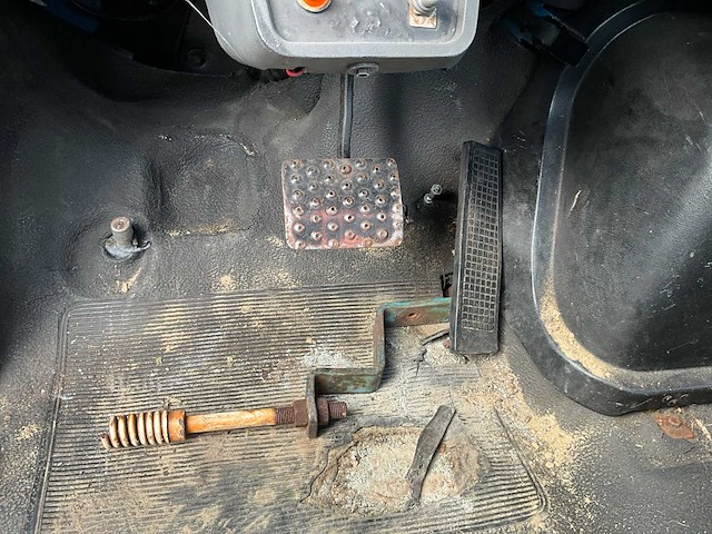 Ford - - f700 - vrachtwagen - afbeelding 6 van  32