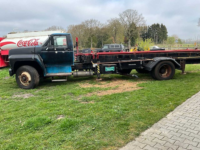 Ford - - f700 - vrachtwagen - afbeelding 12 van  33