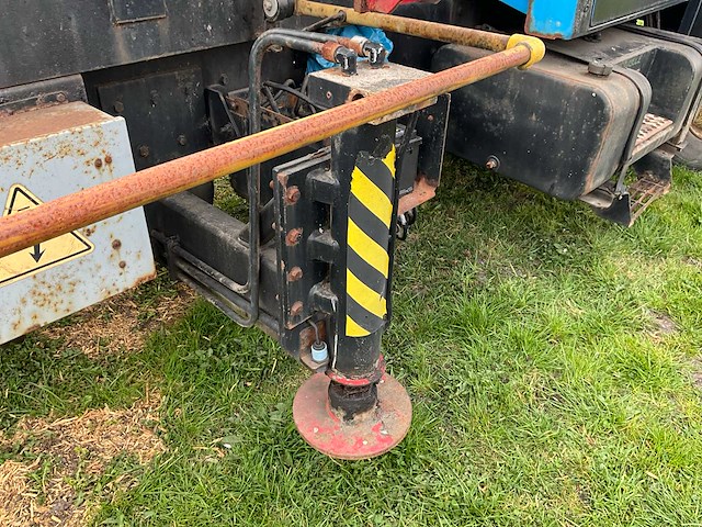 Ford - - f700 - vrachtwagen - afbeelding 14 van  33