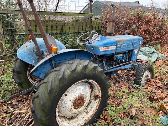 Ford - - oldtimer tractor - afbeelding 4 van  19