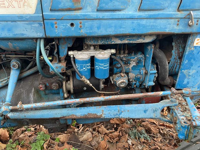 Ford - - oldtimer tractor - afbeelding 10 van  19
