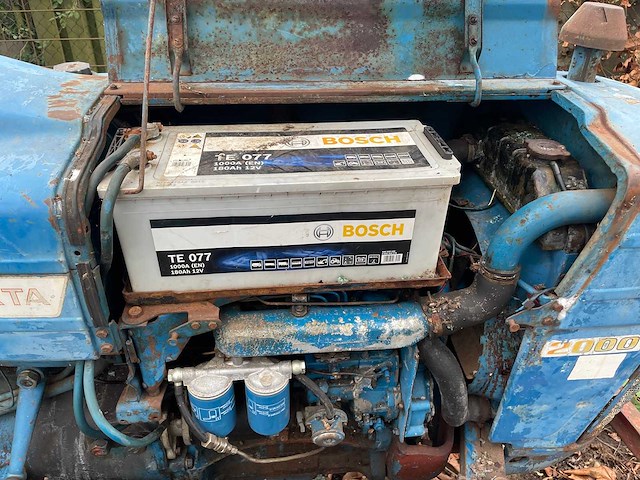 Ford - - oldtimer tractor - afbeelding 11 van  19