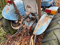 Ford - - oldtimer tractor - afbeelding 11 van  19
