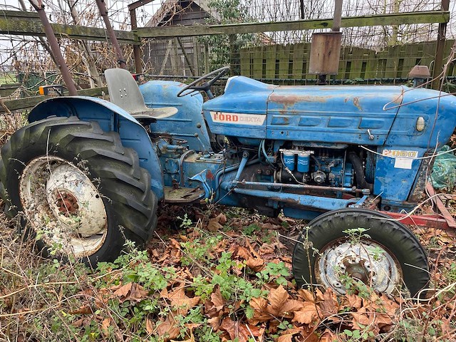 Ford - - oldtimer tractor - afbeelding 4 van  19