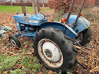 Ford - - oldtimer tractor - afbeelding 8 van  19