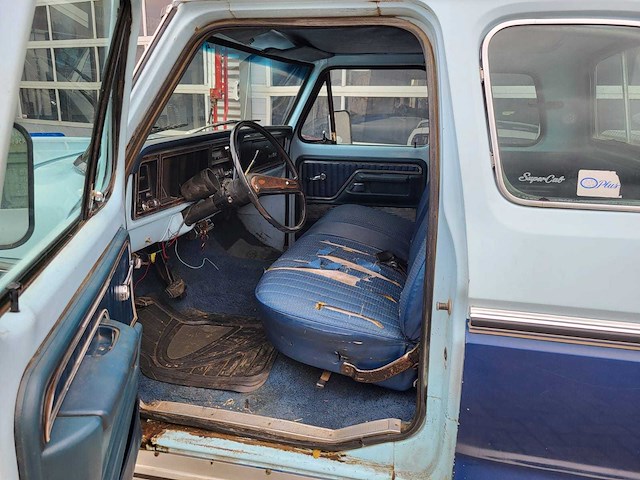 Ford - 1975 - pick up club cab - f250 xlt - personenauto - afbeelding 6 van  19
