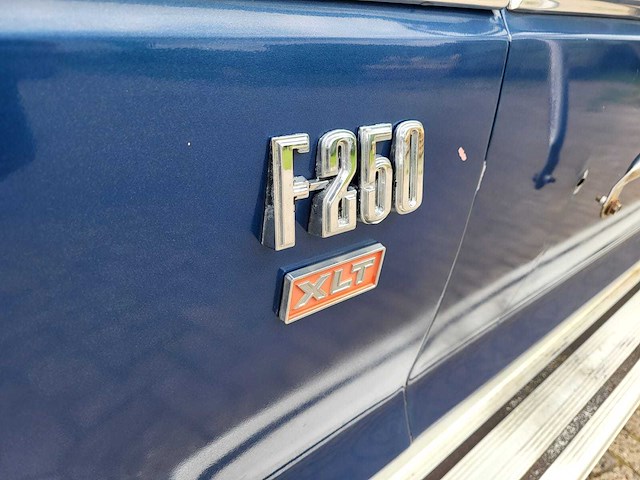 Ford - 1975 - pick up club cab - f250 xlt - personenauto - afbeelding 12 van  19