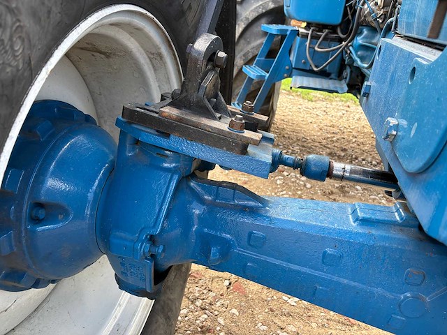 Ford - 1990 - 8210 iii 4wd - tractor - afbeelding 16 van  29