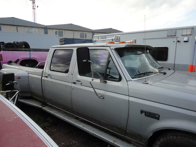 Ford - 1993 - f350 - crew cab dually - 7,3 liter navistar diesel met woontrailer - afbeelding 4 van  38