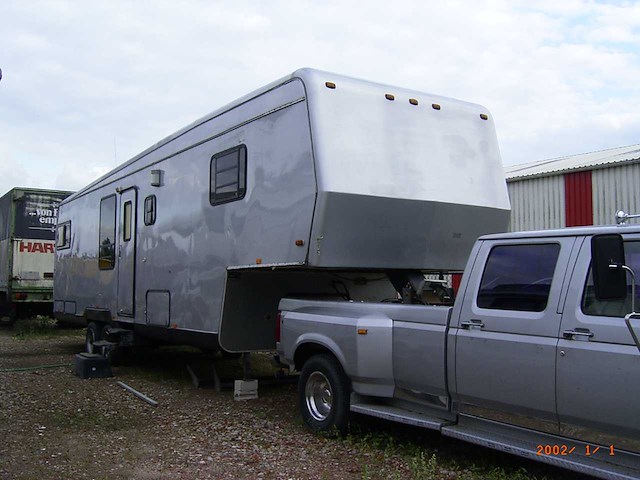 Ford - 1993 - f350 - crew cab dually - 7,3 liter navistar diesel met woontrailer - afbeelding 34 van  38