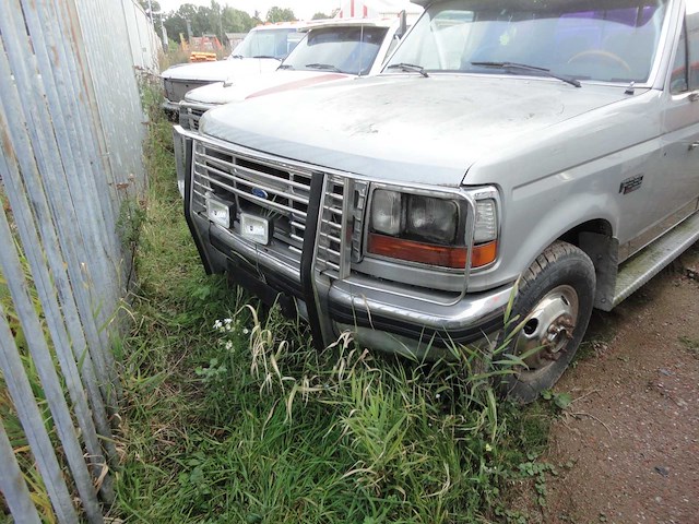 Ford - 1993 - f350 - crew cab dually - 7,3 liter navistar diesel met woontrailer - afbeelding 36 van  38