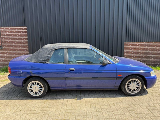 Ford - 1997 - escort cabrio - 1.6 clx - personenauto - afbeelding 9 van  28