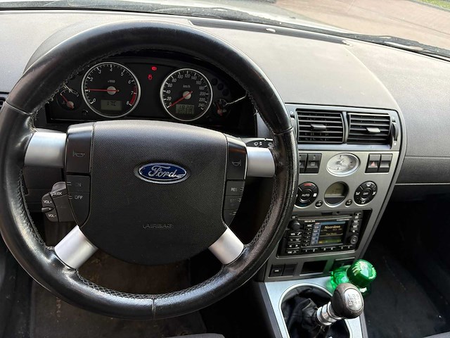 Ford - 2002 - mondeo - 1.8-16v collection - personenauto - afbeelding 6 van  13