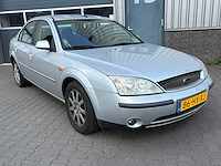 Ford - 2002 - mondeo - 1.8-16v collection - personenauto - afbeelding 10 van  13