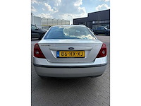 Ford - 2002 - mondeo - 1.8-16v collection - personenauto - afbeelding 11 van  13