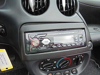 Ford - 2003 - streetka - 1.6 - 16-nff-3 - afbeelding 2 van  15