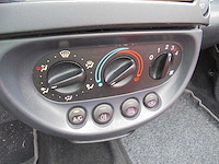 Ford - 2003 - streetka - 1.6 - afbeelding 15 van  15
