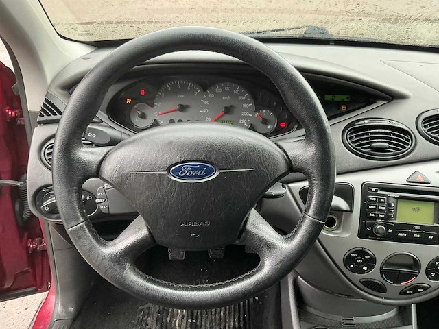 Ford - 2004 - focus - personenauto (11-pt-rl) - afbeelding 2 van  23