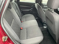 Ford - 2004 - focus - personenauto (11-pt-rl) - afbeelding 7 van  23
