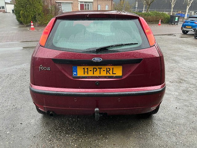 Ford - 2004 - focus - personenauto (11-pt-rl) - afbeelding 19 van  23