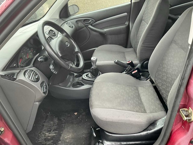Ford - 2004 - focus - personenauto (11-pt-rl) - afbeelding 22 van  23