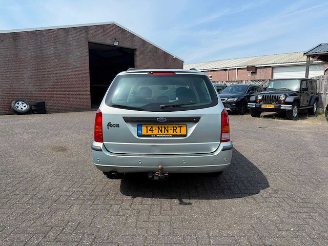 Ford - 2004 - focus wagon - 1.6-16v trend automaat - 14-nn-rt - afbeelding 6 van  11