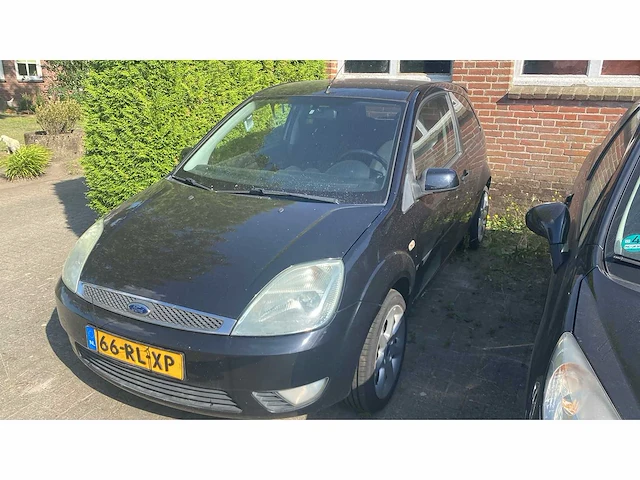 Ford - 2005 - fiesta - 1.3 futura - 66-rl-xp - afbeelding 1 van  7