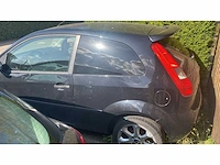 Ford - 2005 - fiesta - 1.3 futura - 66-rl-xp - afbeelding 4 van  7