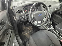 Ford - 2005 - focus - 1.6-16v first ed. - personenauto - afbeelding 8 van  12