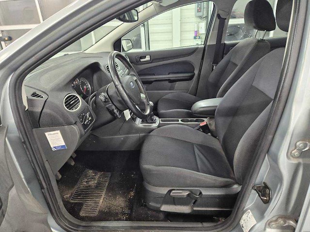 Ford - 2005 - focus - 1.6-16v first ed. - personenauto - afbeelding 10 van  12