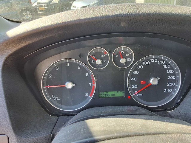 Ford - 2005 - focus - personenauto - afbeelding 4 van  16