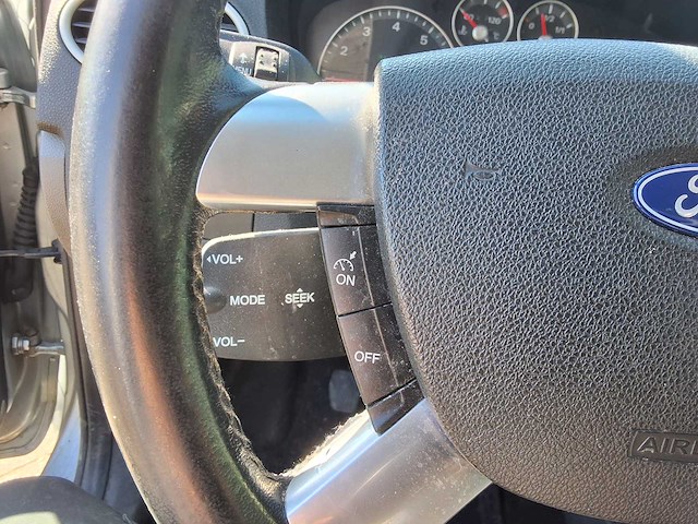 Ford - 2005 - focus - personenauto - afbeelding 6 van  16