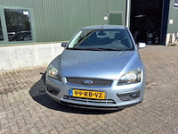 Ford - 2005 - focus - personenauto - afbeelding 9 van  16