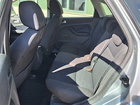 Ford - 2005 - focus - personenauto - afbeelding 14 van  16