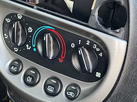 Ford - 2005 - ka - 1.3 style - 99-rb-lt - afbeelding 4 van  15