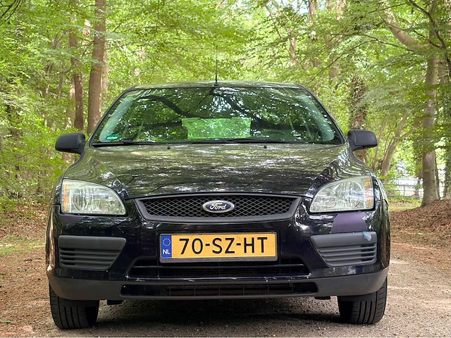 Ford - 2006 - focus - personenauto - afbeelding 10 van  13
