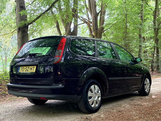 Ford - 2006 - focus - personenauto - afbeelding 5 van  13