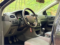 Ford - 2006 - focus - personenauto - afbeelding 6 van  13