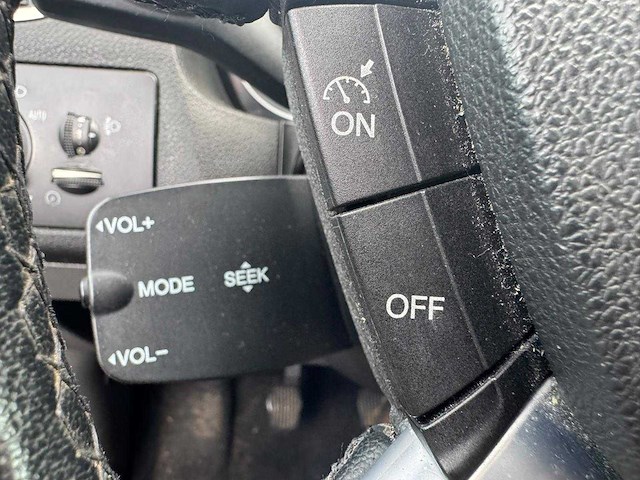Ford - 2007 - focus wagon - 1.6-16v futura - 83-tx-rd - afbeelding 18 van  32