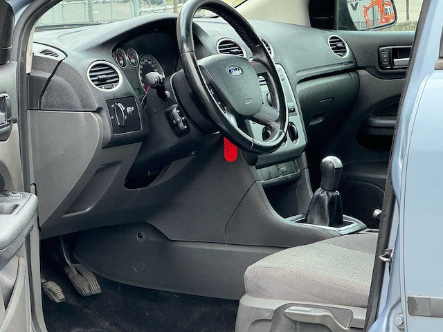 Ford - 2007 - focus wagon - 1.6-16v trend - 34-tr-nt - afbeelding 3 van  16